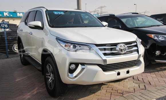 Buy Import Toyota Fortuner White Car in Import - Dubai in Dhufar Buy Import Toyota Fortuner White Car in Import - Dubai in Dhufar