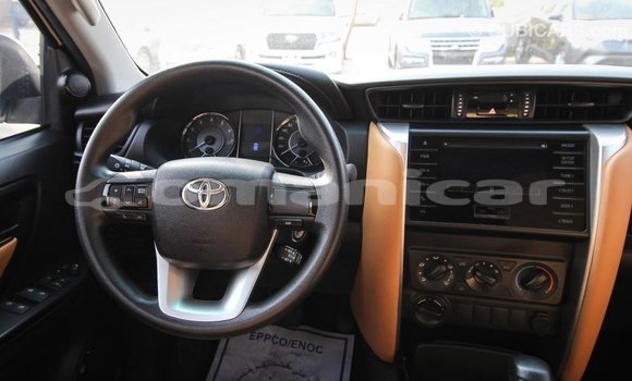 Buy Import Toyota Fortuner White Car in Import - Dubai in Dhufar Buy Import Toyota Fortuner White Car in Import - Dubai in Dhufar