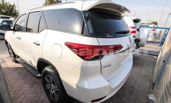 Buy Import Toyota Fortuner White Car in Import - Dubai in Dhufar Buy Import Toyota Fortuner White Car in Import - Dubai in Dhufar