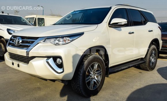 Buy Import Toyota Fortuner White Car in Import - Dubai in Dhufar Buy Import Toyota Fortuner White Car in Import - Dubai in Dhufar