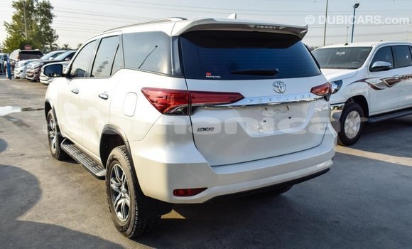 Buy Import Toyota Fortuner White Car in Import - Dubai in Dhufar Buy Import Toyota Fortuner White Car in Import - Dubai in Dhufar