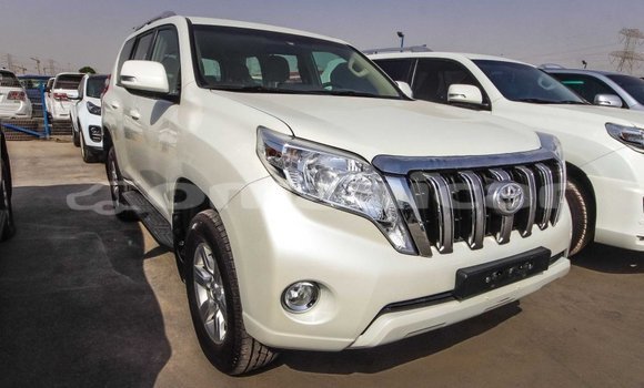 Buy Import Toyota Prado White Car in Import - Dubai in Dhufar Buy Import Toyota Prado White Car in Import - Dubai in Dhufar