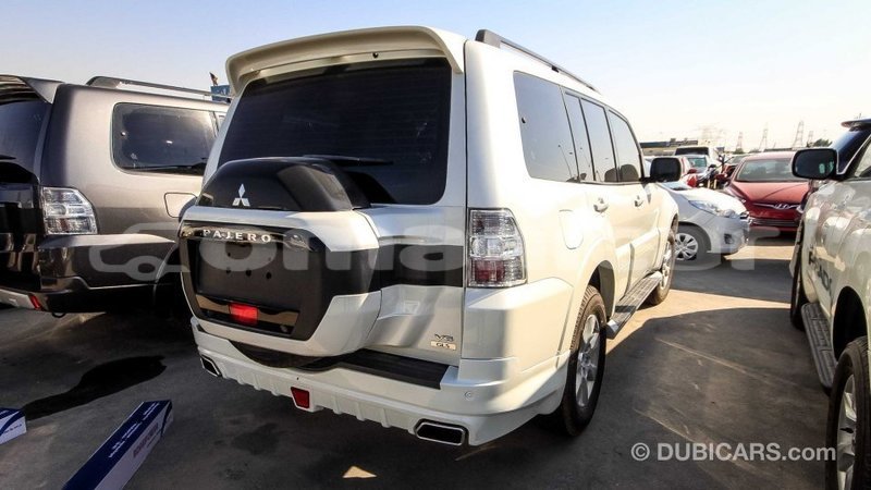 Big with watermark mitsubishi pajero dhufar import dubai 2104