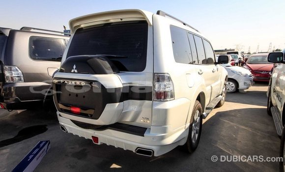 Buy Import Mitsubishi Pajero White Car in Import - Dubai in Dhufar Buy Import Mitsubishi Pajero White Car in Import - Dubai in Dhufar