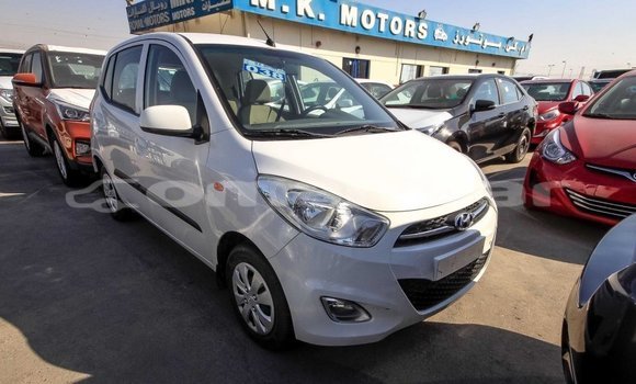Buy Import Hyundai i10 White Car in Import - Dubai in Dhufar Buy Import Hyundai i10 White Car in Import - Dubai in Dhufar
