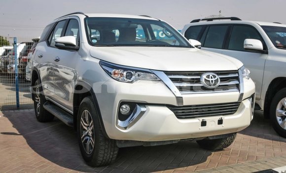 Buy Import Toyota Fortuner White Car in Import - Dubai in Dhufar Buy Import Toyota Fortuner White Car in Import - Dubai in Dhufar