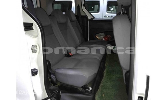 Buy Import Peugeot Partner White Car in Import - Dubai in Dhufar