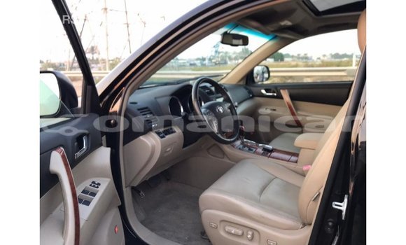 Buy Import Toyota Highlander Black Car in Import - Dubai in Dhufar Buy Import Toyota Highlander Black Car in Import - Dubai in Dhufar