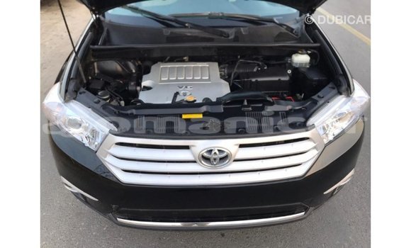 Buy Import Toyota Highlander Black Car in Import - Dubai in Dhufar Buy Import Toyota Highlander Black Car in Import - Dubai in Dhufar