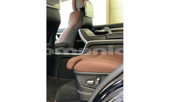 Buy Import Toyota Land Cruiser Black Car in Import - Dubai in Dhufar Buy Import Toyota Land Cruiser Black Car in Import - Dubai in Dhufar