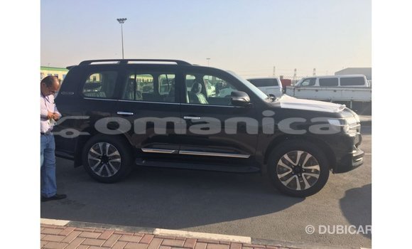 Buy Import Toyota Land Cruiser Black Car in Import - Dubai in Dhufar Buy Import Toyota Land Cruiser Black Car in Import - Dubai in Dhufar