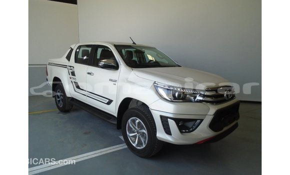 Buy Import Toyota Hilux White Car in Import - Dubai in Dhufar Buy Import Toyota Hilux White Car in Import - Dubai in Dhufar