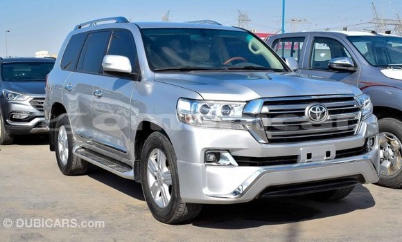 Buy Import Toyota Land Cruiser Other Car in Import - Dubai in Dhufar Buy Import Toyota Land Cruiser Other Car in Import - Dubai in Dhufar