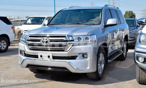 Buy Import Toyota Land Cruiser Other Car in Import - Dubai in Dhufar Buy Import Toyota Land Cruiser Other Car in Import - Dubai in Dhufar