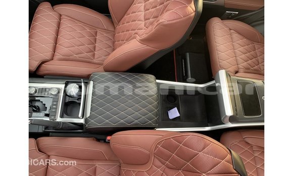 Buy Import Toyota Land Cruiser Black Car in Import - Dubai in Dhufar Buy Import Toyota Land Cruiser Black Car in Import - Dubai in Dhufar