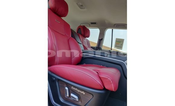 Buy Import Toyota Land Cruiser Black Car in Import - Dubai in Dhufar Buy Import Toyota Land Cruiser Black Car in Import - Dubai in Dhufar