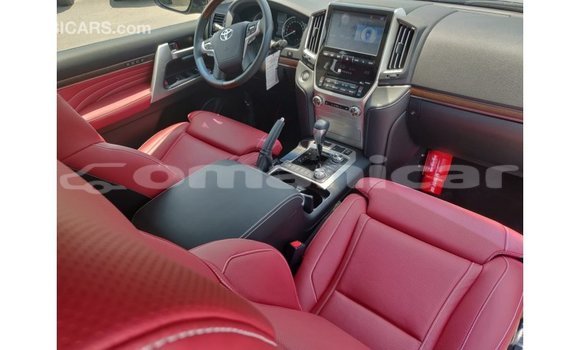 Buy Import Toyota Land Cruiser Black Car in Import - Dubai in Dhufar Buy Import Toyota Land Cruiser Black Car in Import - Dubai in Dhufar
