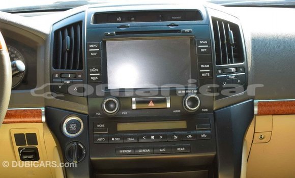 Buy Import Toyota Land Cruiser Other Car in Import - Dubai in Dhufar Buy Import Toyota Land Cruiser Other Car in Import - Dubai in Dhufar