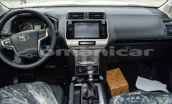 Buy Import Toyota Land Cruiser Black Car in Import - Dubai in Dhufar Buy Import Toyota Land Cruiser Black Car in Import - Dubai in Dhufar