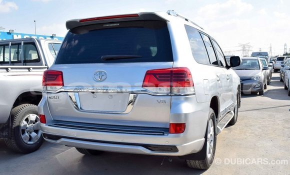 Buy Import Toyota Land Cruiser Other Car in Import - Dubai in Dhufar Buy Import Toyota Land Cruiser Other Car in Import - Dubai in Dhufar