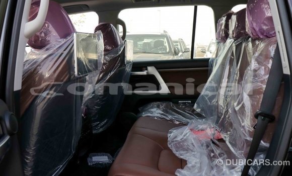 Buy Import Toyota Land Cruiser Black Car in Import - Dubai in Dhufar Buy Import Toyota Land Cruiser Black Car in Import - Dubai in Dhufar