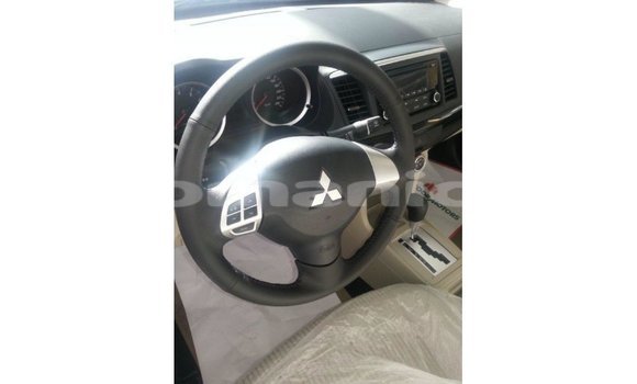 Buy Import Mitsubishi L200 Other Car in Import - Dubai in Dhufar Buy Import Mitsubishi L200 Other Car in Import - Dubai in Dhufar