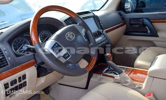 Buy Import Toyota Land Cruiser Black Car in Import - Dubai in Dhufar Buy Import Toyota Land Cruiser Black Car in Import - Dubai in Dhufar