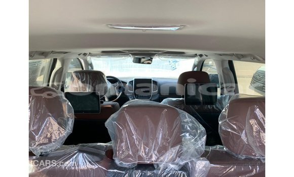 Buy Import Toyota Land Cruiser White Car in Import - Dubai in Dhufar Buy Import Toyota Land Cruiser White Car in Import - Dubai in Dhufar