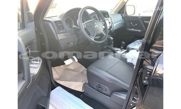 Buy Import Mitsubishi Pajero Black Car in Import - Dubai in Dhufar Buy Import Mitsubishi Pajero Black Car in Import - Dubai in Dhufar