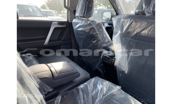 Buy Import Toyota Prado Black Car in Import - Dubai in Dhufar Buy Import Toyota Prado Black Car in Import - Dubai in Dhufar
