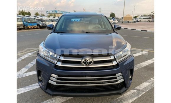 Buy Import Toyota Highlander Blue Car in Import - Dubai in Dhufar Buy Import Toyota Highlander Blue Car in Import - Dubai in Dhufar