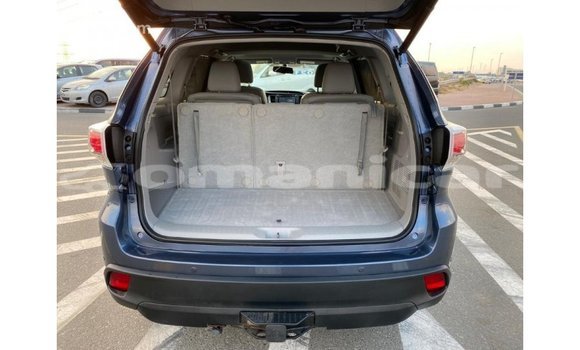 Buy Import Toyota Highlander Blue Car in Import - Dubai in Dhufar Buy Import Toyota Highlander Blue Car in Import - Dubai in Dhufar