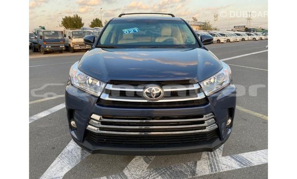 Buy Import Toyota Highlander Blue Car in Import - Dubai in Dhufar Buy Import Toyota Highlander Blue Car in Import - Dubai in Dhufar