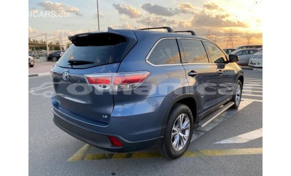 Buy Import Toyota Highlander Blue Car in Import - Dubai in Dhufar Buy Import Toyota Highlander Blue Car in Import - Dubai in Dhufar