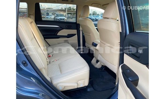 Buy Import Toyota Highlander Blue Car in Import - Dubai in Dhufar Buy Import Toyota Highlander Blue Car in Import - Dubai in Dhufar