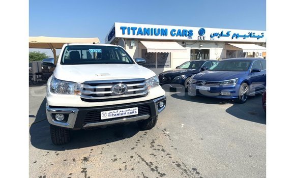 Buy Import Toyota Hilux White Car in Import - Dubai in Dhufar Buy Import Toyota Hilux White Car in Import - Dubai in Dhufar