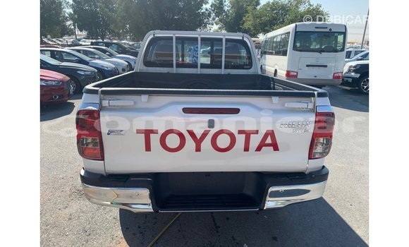 Buy Import Toyota Hilux White Car in Import - Dubai in Dhufar Buy Import Toyota Hilux White Car in Import - Dubai in Dhufar