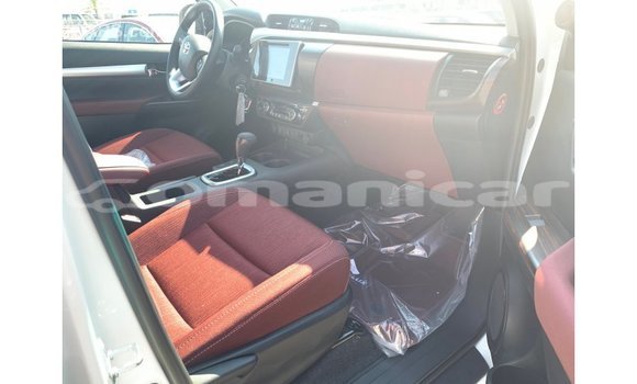 Buy Import Toyota Hilux White Car in Import - Dubai in Dhufar Buy Import Toyota Hilux White Car in Import - Dubai in Dhufar