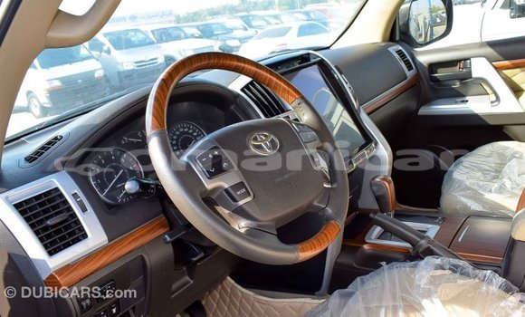 Buy Import Toyota Land Cruiser Other Car in Import - Dubai in Dhufar Buy Import Toyota Land Cruiser Other Car in Import - Dubai in Dhufar