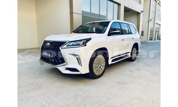 Buy Import Lexus LX White Car in Import - Dubai in Dhufar Buy Import Lexus LX White Car in Import - Dubai in Dhufar