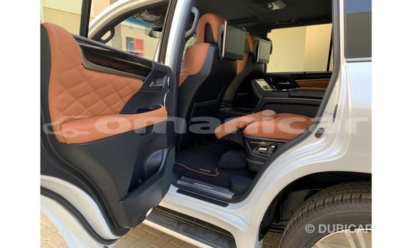 Buy Import Lexus LX White Car in Import - Dubai in Dhufar Buy Import Lexus LX White Car in Import - Dubai in Dhufar