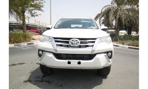 Buy Import Toyota Fortuner White Car in Import - Dubai in Dhufar Buy Import Toyota Fortuner White Car in Import - Dubai in Dhufar