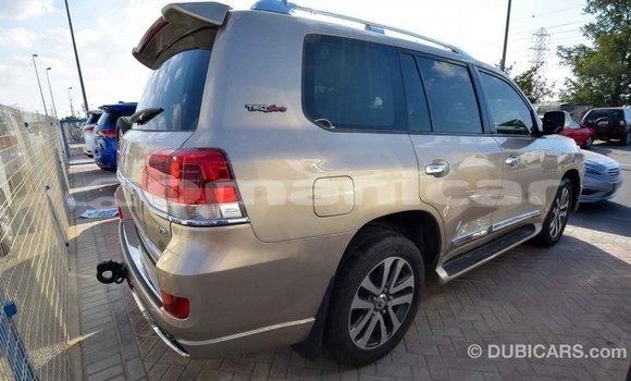 Buy Import Toyota Land Cruiser Other Car in Import - Dubai in Dhufar Buy Import Toyota Land Cruiser Other Car in Import - Dubai in Dhufar