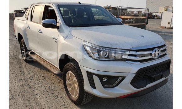 Buy Import Toyota Hilux White Car in Import - Dubai in Dhufar Buy Import Toyota Hilux White Car in Import - Dubai in Dhufar