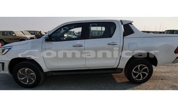 Buy Import Toyota Hilux White Car in Import - Dubai in Dhufar Buy Import Toyota Hilux White Car in Import - Dubai in Dhufar