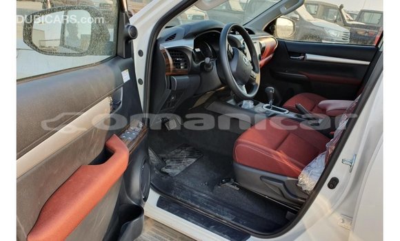 Buy Import Toyota Hilux White Car in Import - Dubai in Dhufar Buy Import Toyota Hilux White Car in Import - Dubai in Dhufar