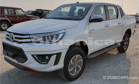 Buy Import Toyota Hilux White Car in Import - Dubai in Dhufar Buy Import Toyota Hilux White Car in Import - Dubai in Dhufar