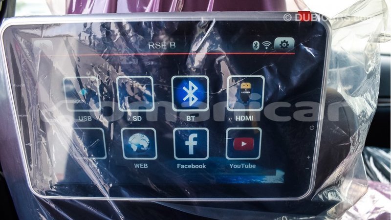 Big with watermark toyota land cruiser dhufar import dubai 2231