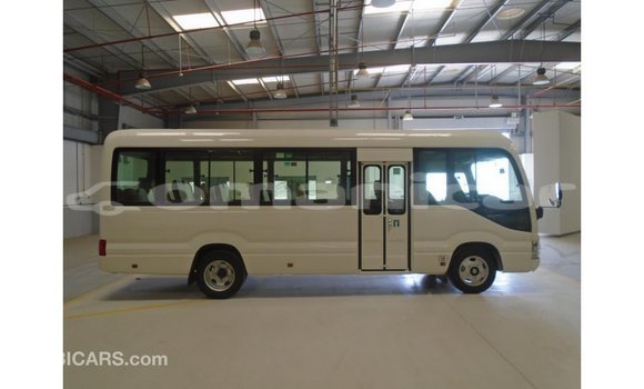 Buy Import Abarth 595 White Car in Import - Dubai in Dhufar Buy Import Abarth 595 White Car in Import - Dubai in Dhufar