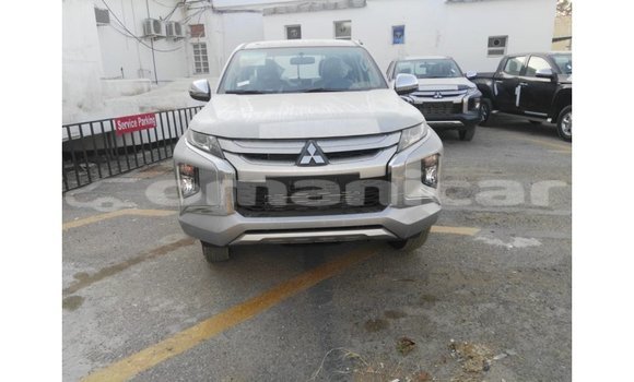 Buy Import Mitsubishi L200 Other Car in Import - Dubai in Dhufar Buy Import Mitsubishi L200 Other Car in Import - Dubai in Dhufar